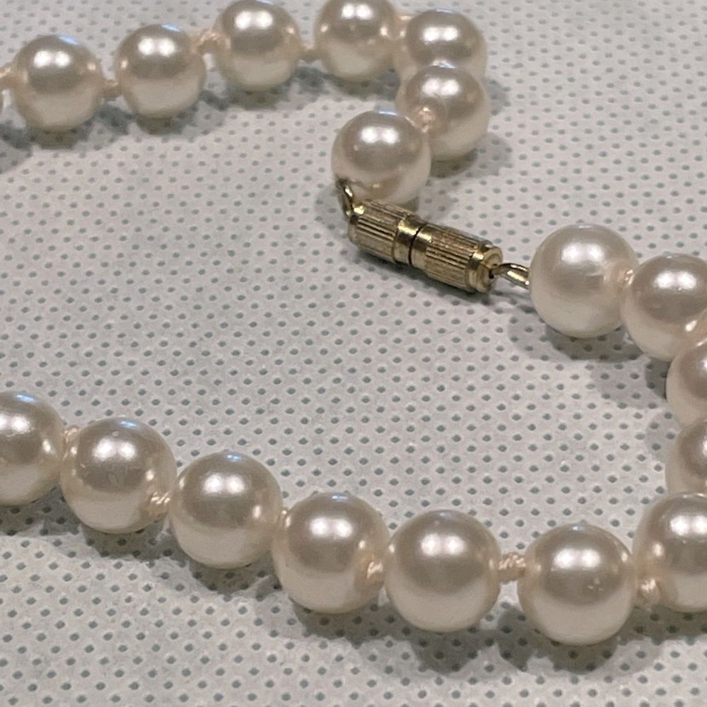Pearls   - Picture 3 of 4